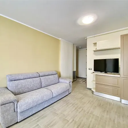 Alezzi Beach Apartament Năvodari