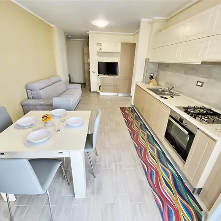 Alezzi Beach Apartament Năvodari
