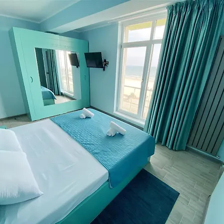 Alezzi Beach Apartament *